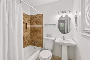 1202 E 29th St, Austin, TX 78722 - Photo 13