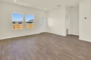 226 Shenandoah Dr, Kyle, TX 78640 - Photo 13