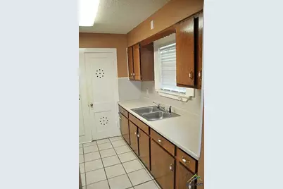 1523 S Robertson Avenue, Tyler, TX 75701 - Photo 7