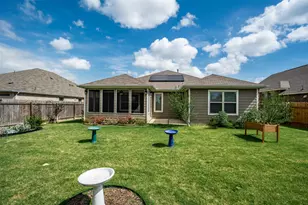 304 Hibiscus Dr, Hutto, TX 78634 - Photo 35