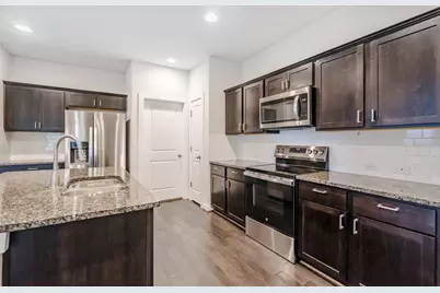 304 Hibiscus Drive, Hutto, TX 78634 - Photo 7