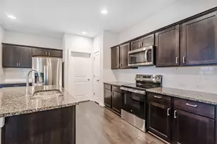 304 Hibiscus Dr, Hutto, TX 78634 - Photo 7