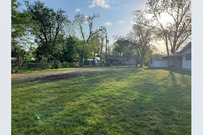 504 Alva Street, Thrall, TX 76578 - Photo 1