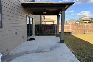 329 Los Cobos Ln, Georgetown, TX 78626 - Photo 37