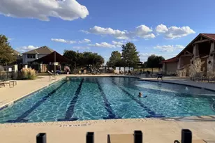 329 Los Cobos Ln, Georgetown, TX 78626 - Photo 33