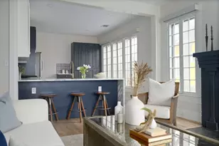 807 W 30th St, Austin, TX 78705 - Photo 5