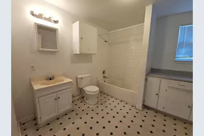 1001 S 29th Street, Temple, TX 76504 - Photo 5