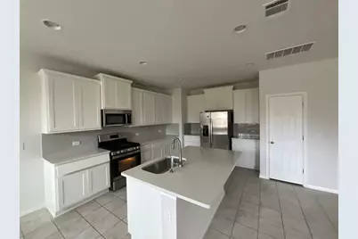 7601 Albany Drive, Austin, TX 78754 - Photo 9