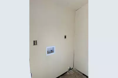 2807-D Parker Ln Lane, Austin, TX 78741 - Photo 9