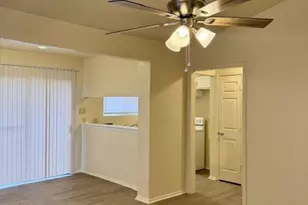 2807-D Parker Ln Ln, Austin, TX 78741 - Photo 3