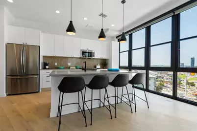 800 Embassy Drive #525, Austin, TX 78702 - Photo 3