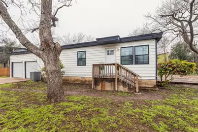 2105 E 17th Street, Austin, TX 78702 - Photo 5