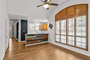 3901 Caney Creek Rd, Austin, TX 78732 - Photo 7