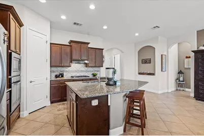 12517 Black Hills Drive, Austin, TX 78748 - Photo 11