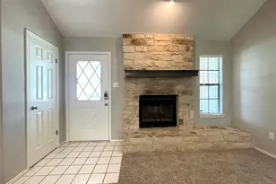1008 Cresswell Dr, Pflugerville, TX 78660 - Photo 5