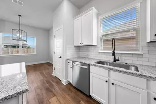 309 Lt John Decker Dr, San Marcos, TX 78666 - Photo 7