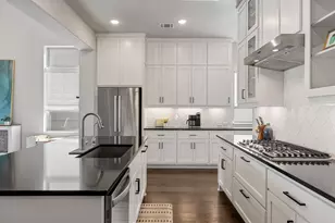 413 Sitlington Ln, Austin, TX 78738 - Photo 13
