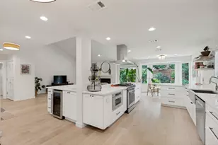 7413 Fireoak Dr, Austin, TX 78759 - Photo 9