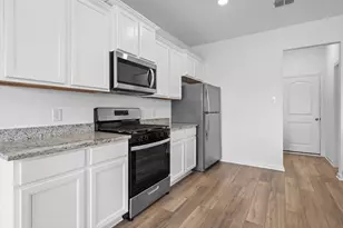 346 Low Pasture Trl, San Marcos, TX 78656 - Photo 3