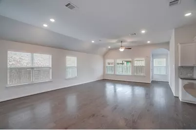 19412 Camlann Place, Pflugerville, TX 78660 - Photo 13