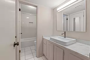 1135 Barton Hills Dr, Austin, TX 78704 - Photo 17