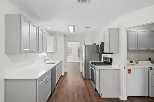 1404 Sir Thopas Trail, Austin, TX 78748 - Photo 9