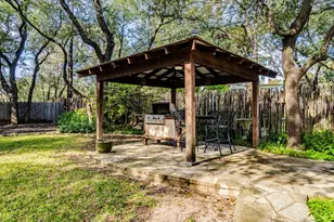 404 Almarion Dr, Austin, TX 78746 - Photo 27