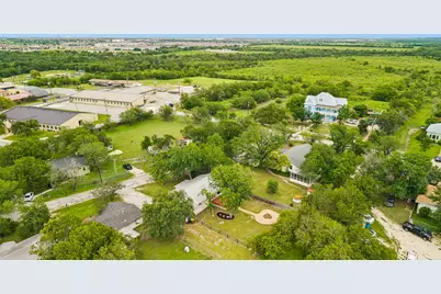 706 John Nagle Street, Manor, TX 78653 - Photo 33