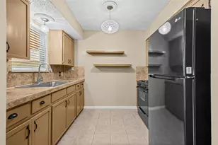 1102 Sahara Ave, Austin, TX 78745 - Photo 9