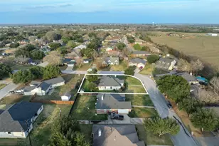 813 Woodson Dr, Caldwell, TX 77836 - Photo 35