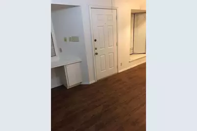 2604 Salado St #104, Austin, TX 78705 - Photo 3