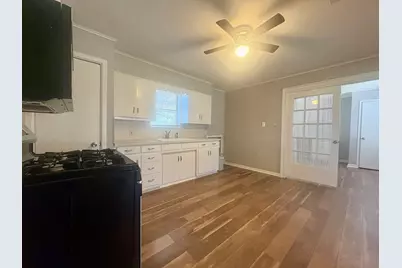 905 Kirk Street, Taylor, TX 76574 - Photo 9