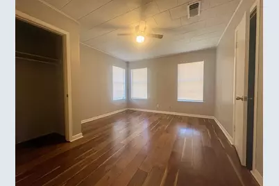 905 Kirk Street, Taylor, TX 76574 - Photo 7