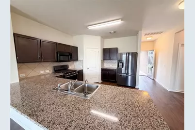 706 Luna Vista Drive, Hutto, TX 78634 - Photo 7