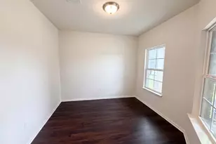 706 Luna Vista Dr, Hutto, TX 78634 - Photo 11