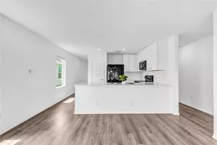 516 Rancho Del Cielo Loop, Jarrell, TX 76537 - Photo 9