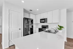 516 Rancho Del Cielo Loop, Jarrell, TX 76537 - Photo 13