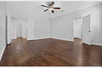 8013 Turnberry Lane, Austin, TX 78744 - Photo 27