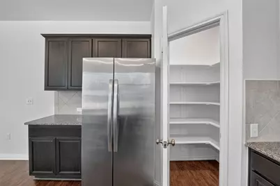 8013 Turnberry Lane, Austin, TX 78744 - Photo 11