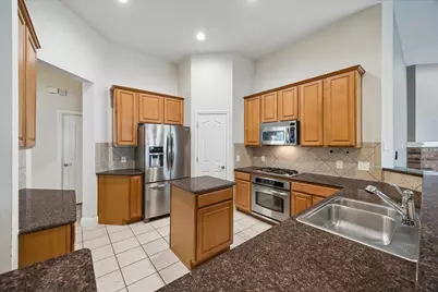 12825 Rush Creek Lane, Austin, TX 78732 - Photo 7