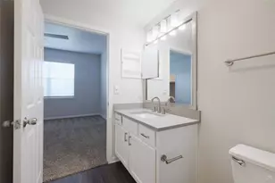 12215 Hunters Chase Dr, Austin, TX 78729 - Photo 15