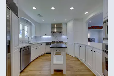 903 Vanguard Street, Lakeway, TX 78734 - Photo 13