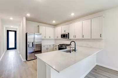 133 Silverleaf Spur, Bastrop, TX 78602 - Photo 11