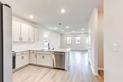 133 Silverleaf Spur, Bastrop, TX 78602 - Photo 5