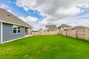 133 Silverleaf Spur, Bastrop, TX 78602 - Photo 33