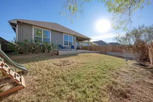 136 Finley St, Hutto, TX 78634 - Photo 39
