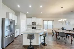 136 Finley St, Hutto, TX 78634 - Photo 3