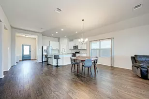 136 Finley St, Hutto, TX 78634 - Photo 15