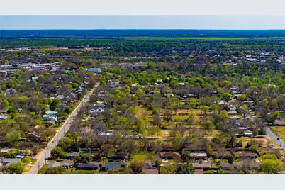 411 Persimmon Street, Bastrop, TX 78602 - Photo 7