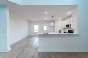 117 Cougar Hl Dr, Jarrell, TX 76537 - Photo 5